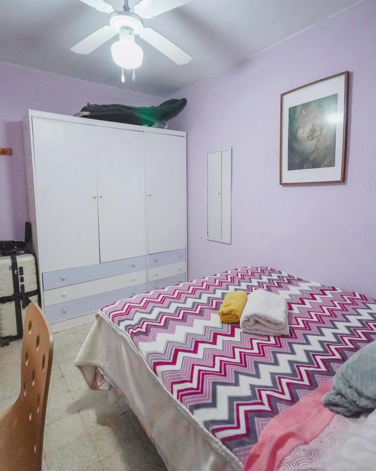 Habitaciones Privadas Con Cama Doble En Sevilla Esterno foto