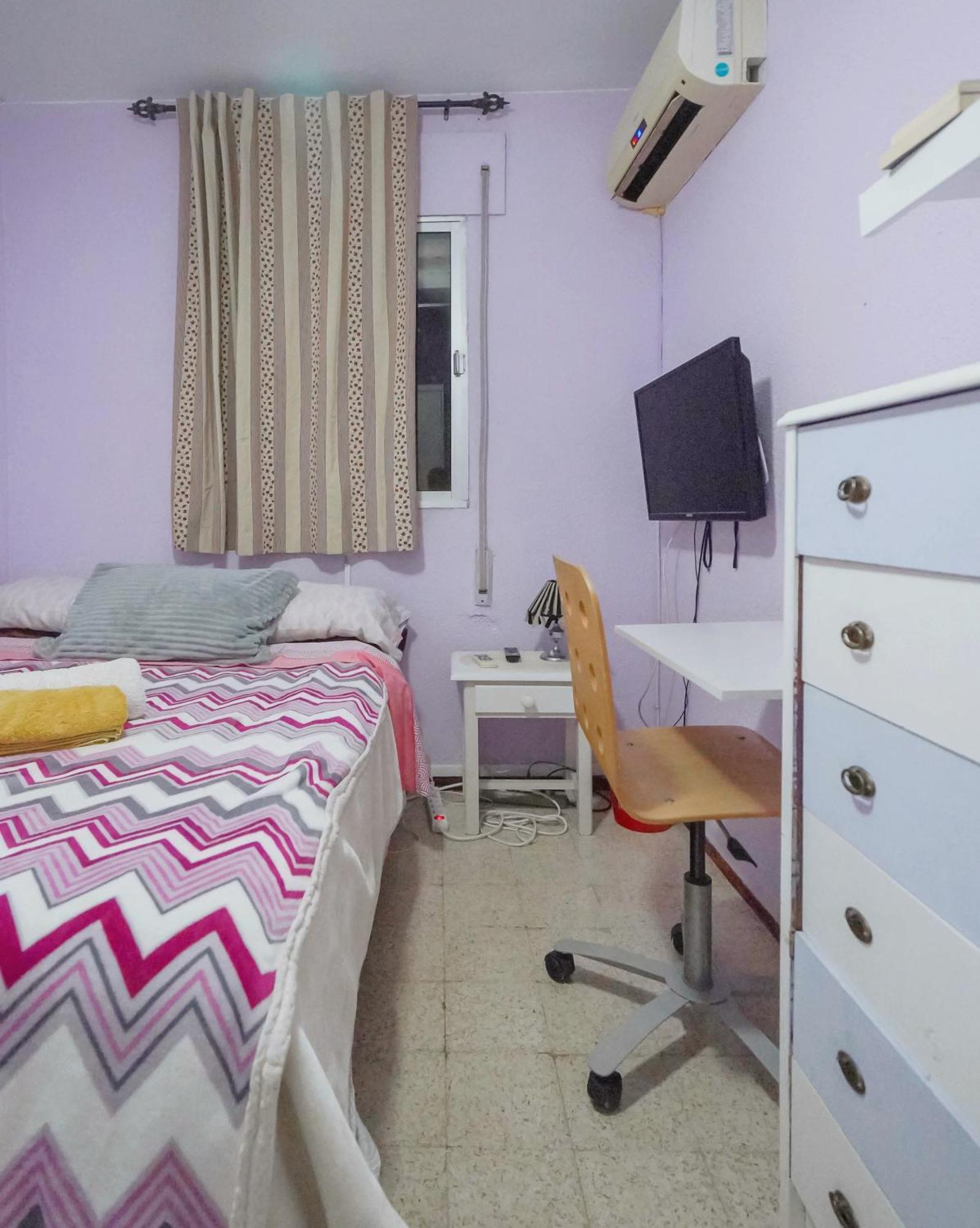 Habitaciones Privadas Con Cama Doble En Sevilla Esterno foto