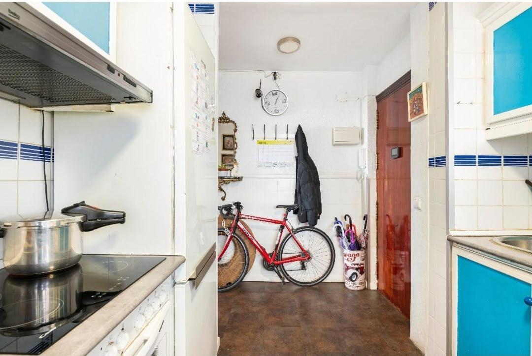 Habitaciones Privadas Con Cama Doble En Sevilla Esterno foto